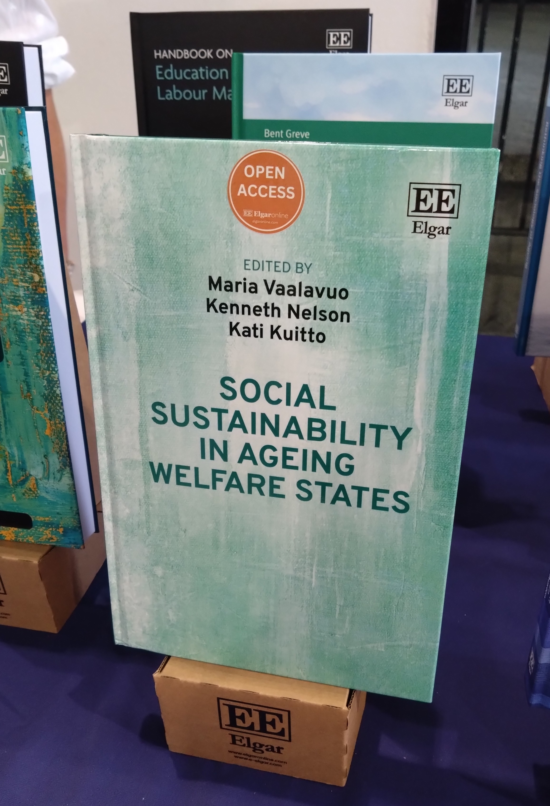 Social Sustainability on Ageing Welfare States